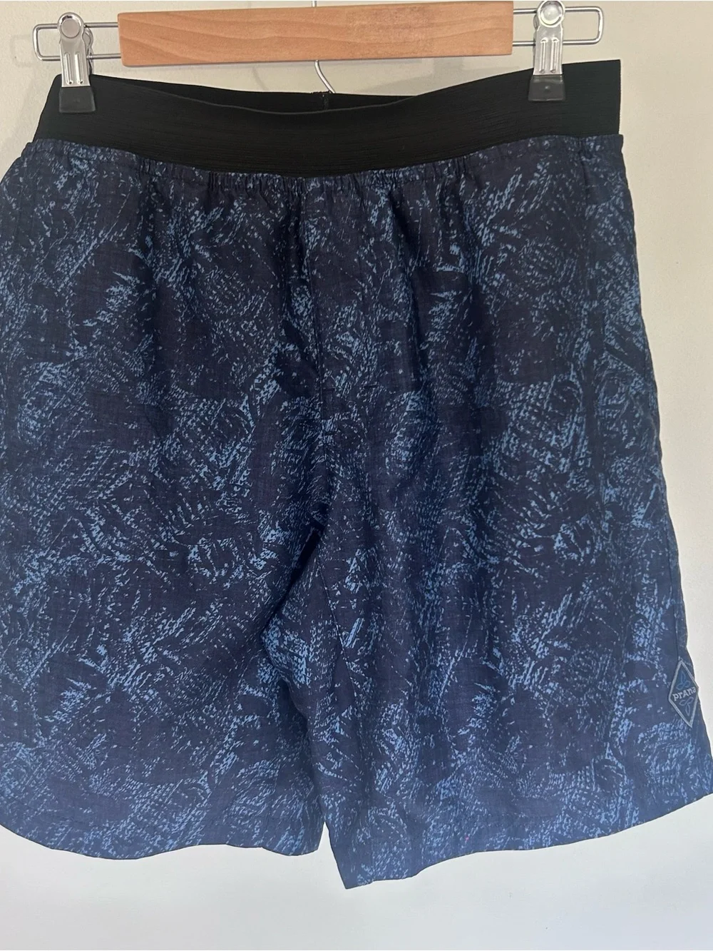 PrAna Mojo Shorts Men Sz M Blue Performance Gym Festival Hiking Beach Shorts